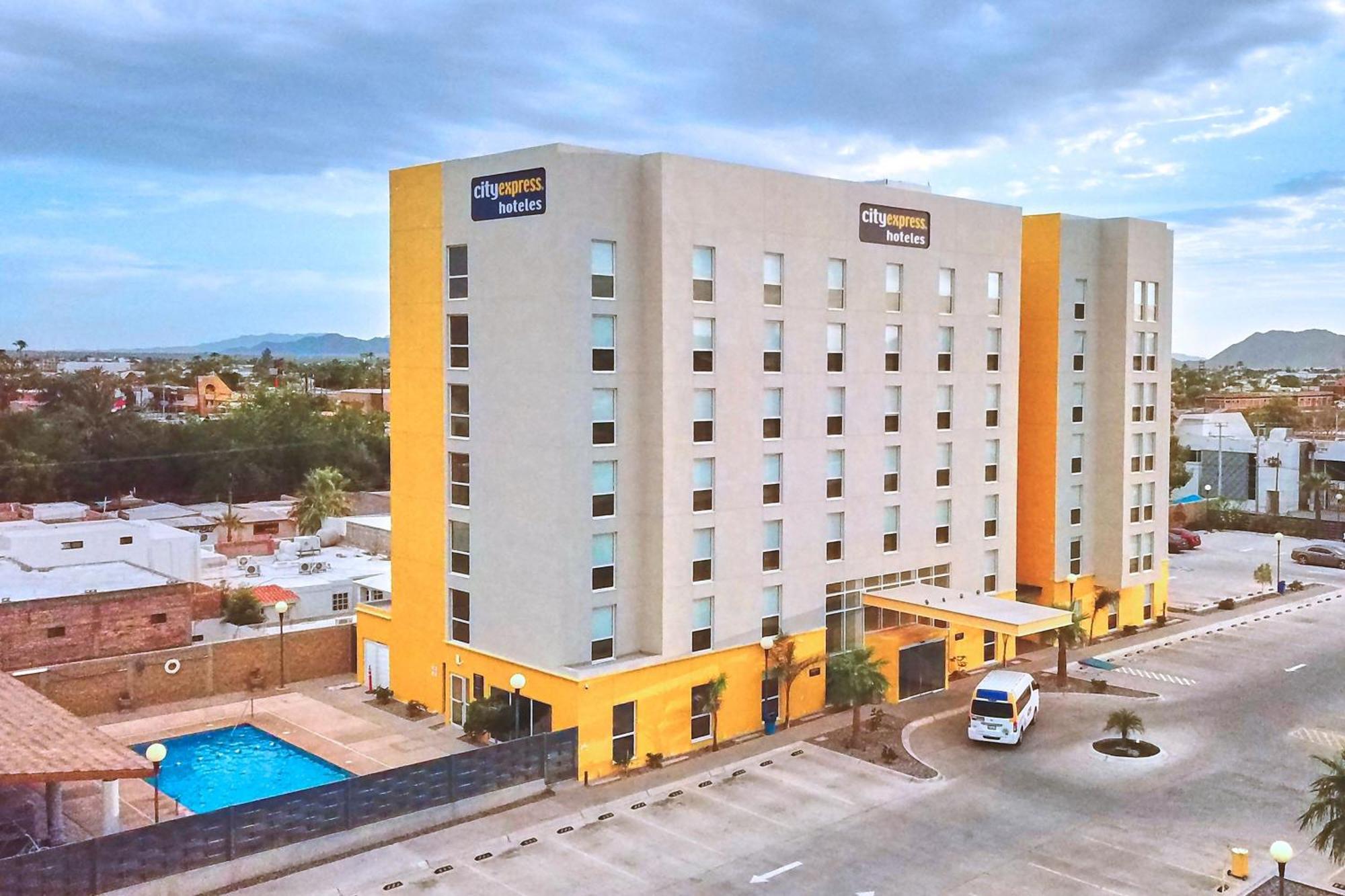 City Express By Marriott Caborca Heroica Caborca エクステリア 写真